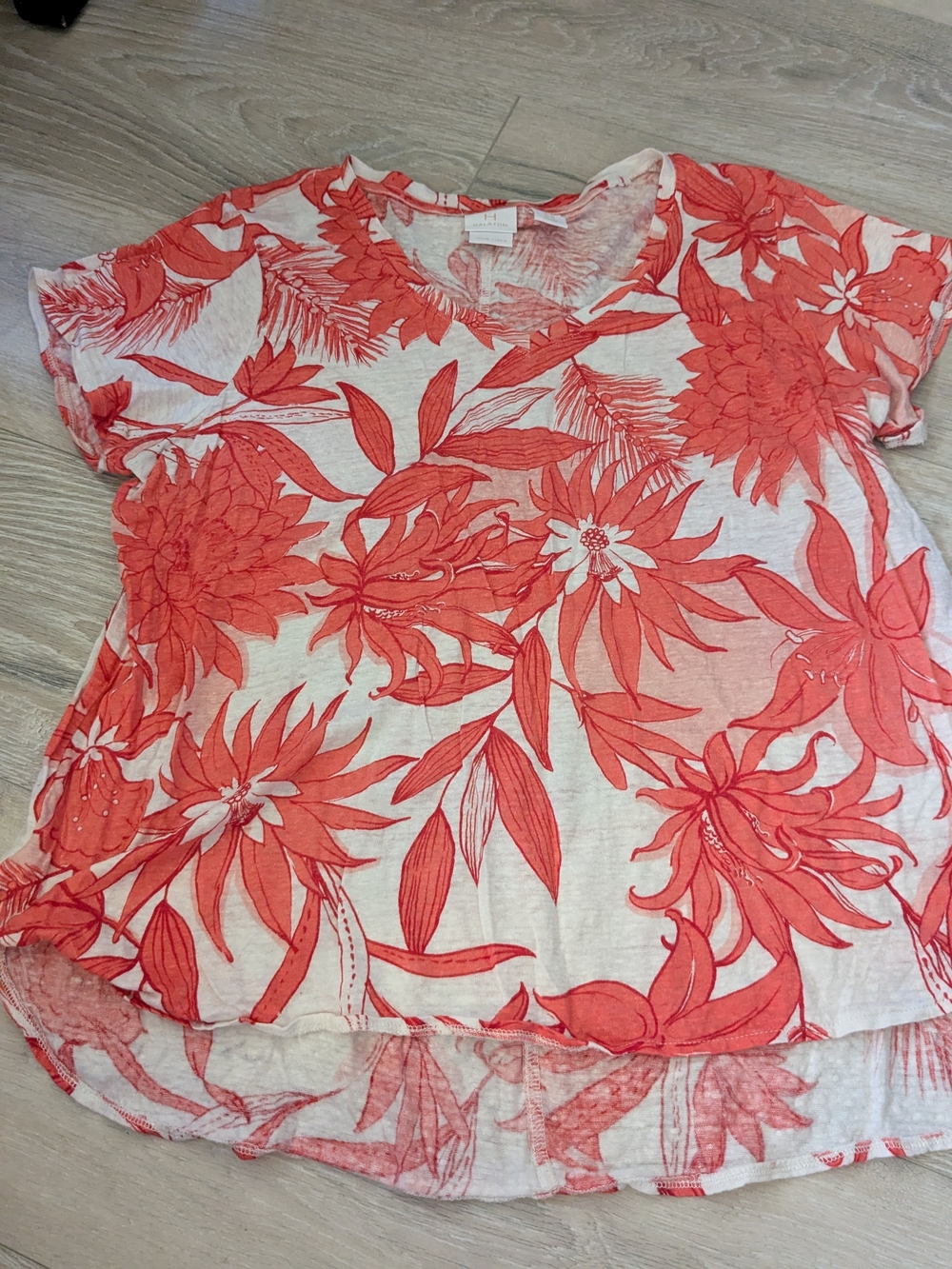 Halston Heritage Linen Summer Coral Floral V-Neck Short Sleeve Top